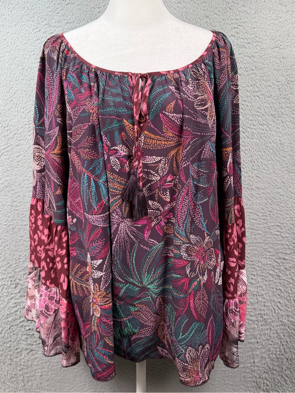 Johnny Was Jade Top Womens Large Multicolor Floral Silk Bell Sleeve Neck Tassel